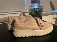 Air Force 1 Rosa Nordrhein-Westfalen - Paderborn Vorschau