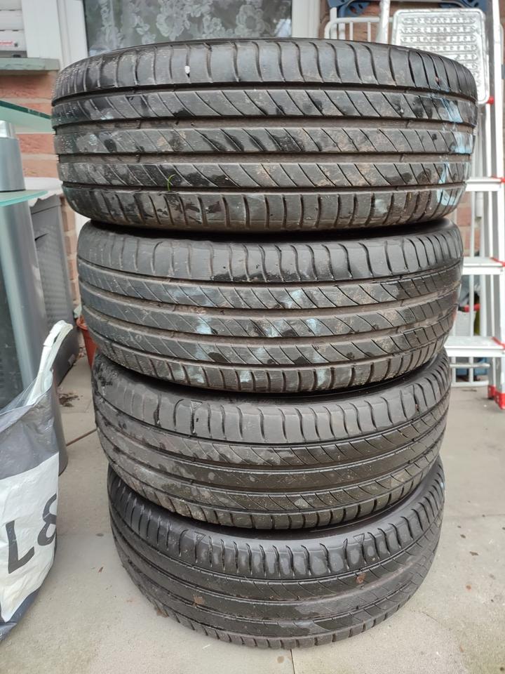 205/55 R16 91H Michelin Sommerreifen auf Alufelgen Mercedes in Osnabrück