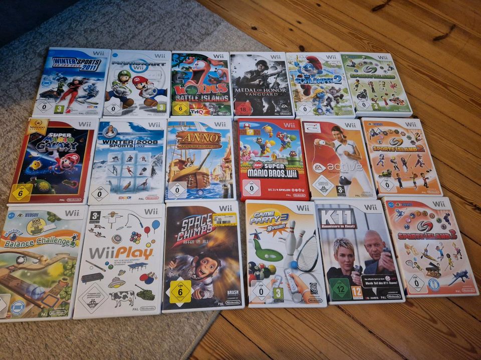 Wii Nintendo Bundle mit 20 Spielen und viel Zubehör in Berlin