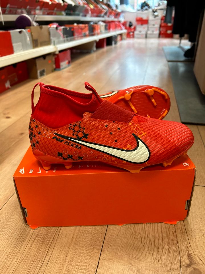 Nike Jr. Mercurial Superfly 9 Pro Mercurial Dream Speed FG in Essen