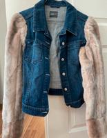 Vintage Joop Jeansjacke mit Fell Größe 38 Berlin - Rudow Vorschau