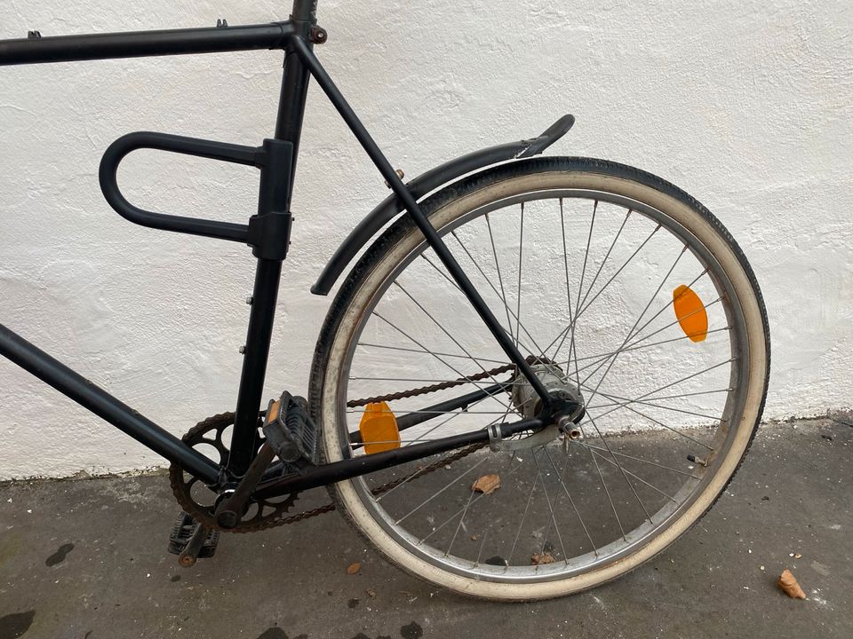 Fahrrad Vintage Herrenrad Rennrad schwarz in Hannover