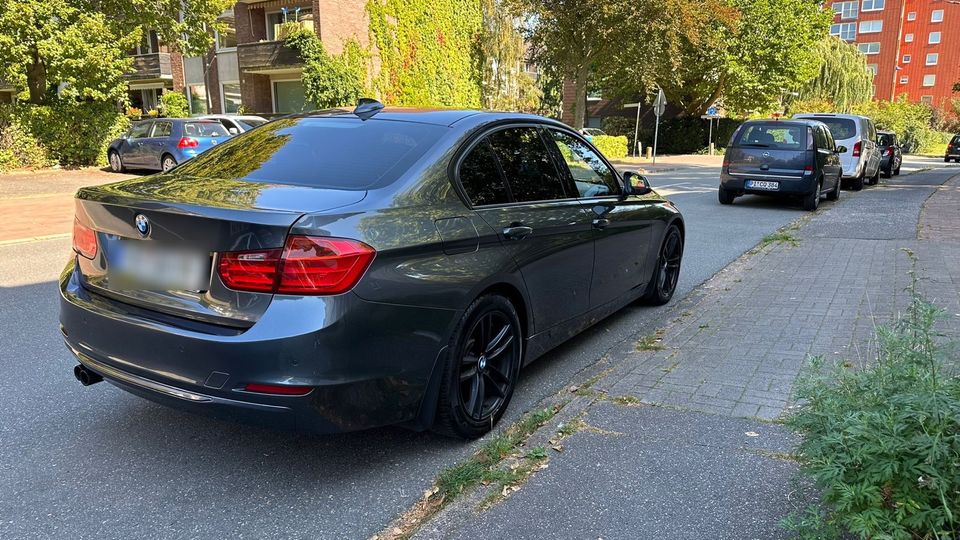 BMW 328I/Luxury line in Elmshorn