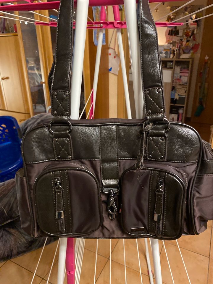 Handtasche braun mit viel Stauraum Taifun in Boppard