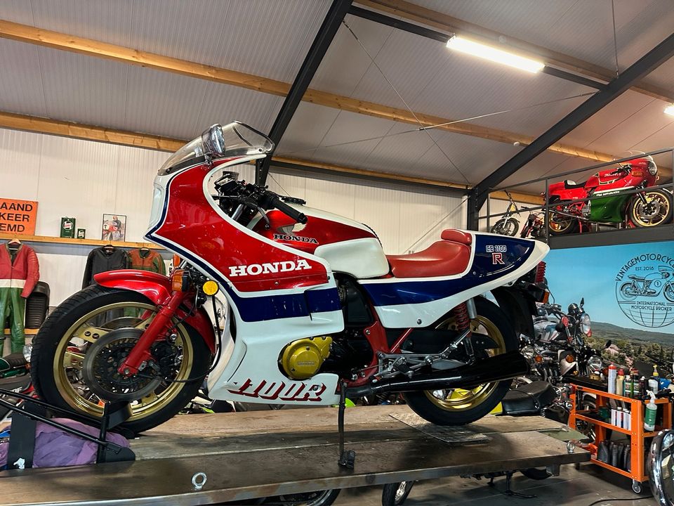 Honda CB1100R in Moers