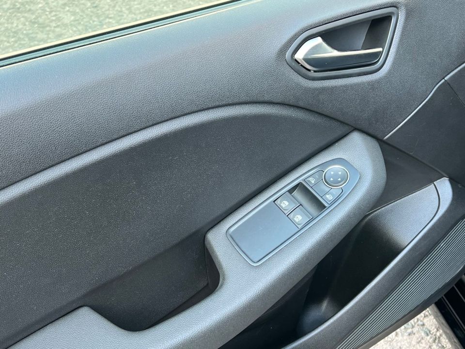 Renault Clio V Zen LED Sitzheizung in Käbschütztal