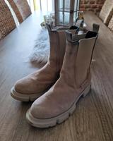 Bugatti Boots Wildleder 39 od. 6, beige Stiefel Stiefelette Nordrhein-Westfalen - Porta Westfalica Vorschau