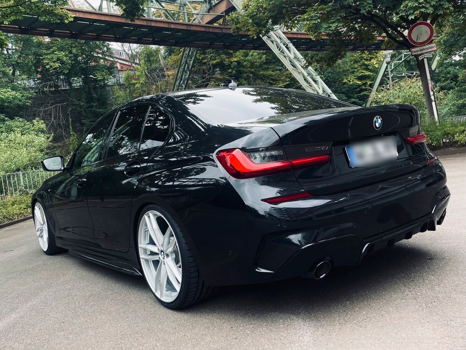 Bmw 330i m performanc kw v3 laser headup acc 360 Memory Gar.04/25 in Wuppertal