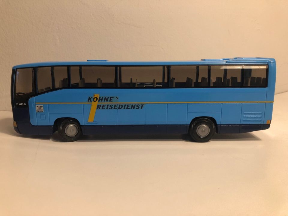 NZG Busmodell Nr. 361,1:43, MB O404, SHD, Fa. Köhne´s Reisedienst in Lemgo