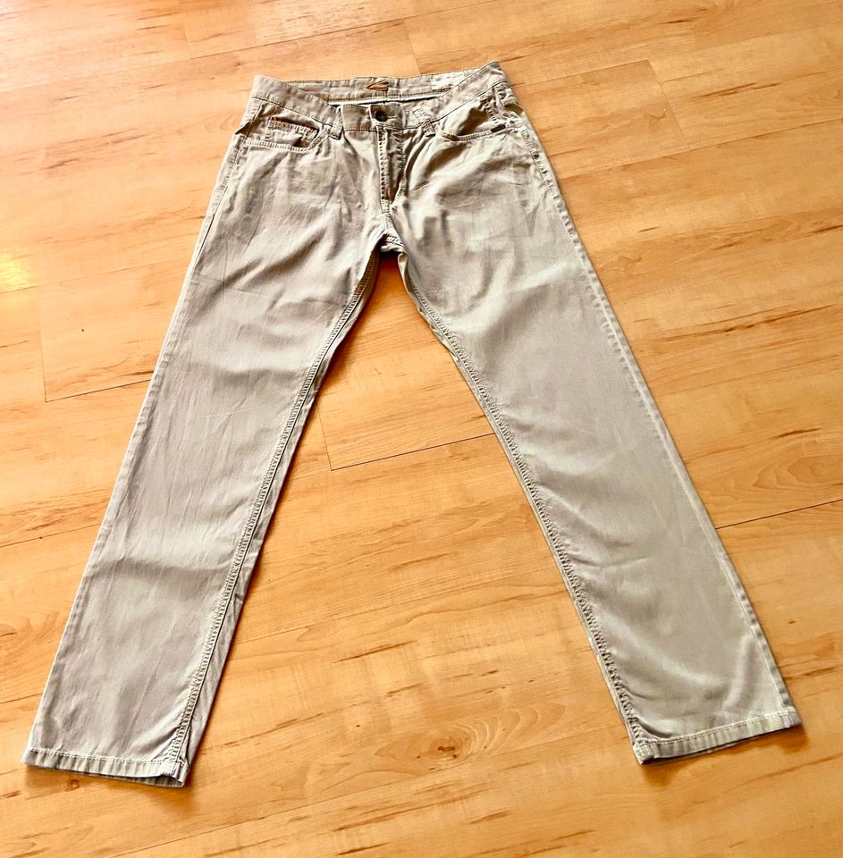 Camel Jeans in beige, in Neustadt (Wied)