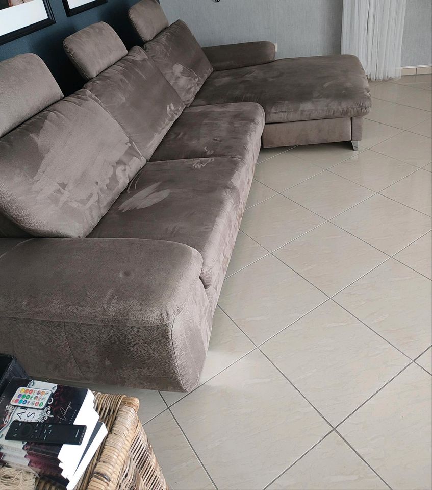 Wohnzimmer Schlafsofa/ Sofa/ Couch in Dörpen