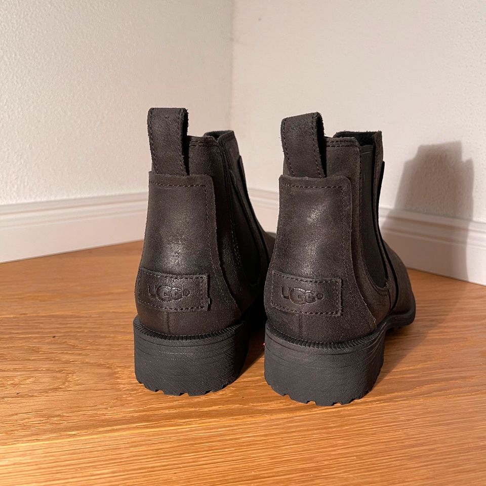 Ugg Damen Schuhe Stiefeletten Leder 37 schwarz in Amberg