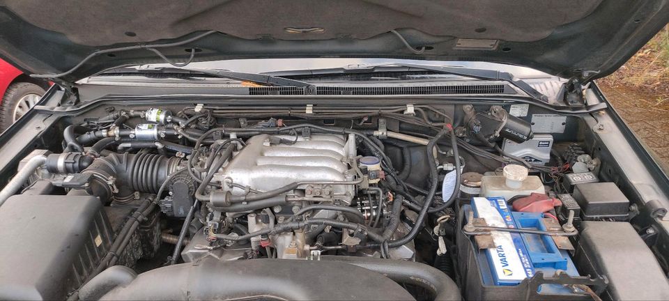 Mitsubishi Pajero 3.8 Benzin V6 LPG in Köln