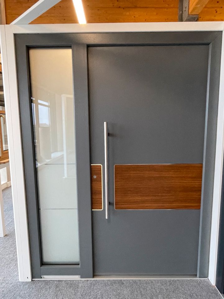 Haustüre mit Seitenteil, Kunststoff, grau,160 x 210 cm in Dietenhofen