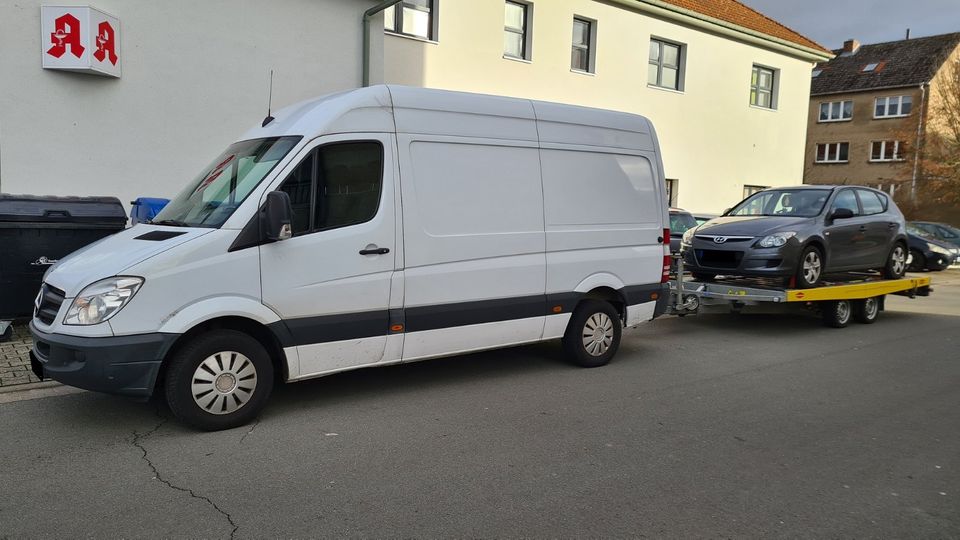 Überführung von PKW, Oldtimer und kleinen Traktoren - Transport in Wittenberge