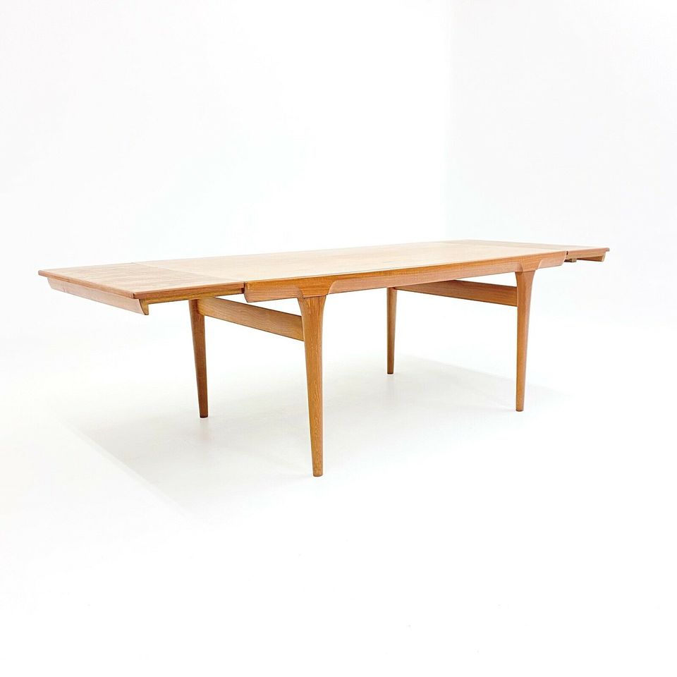 Großer, ausziehbarer Teak Esstisch | Faarup Mobelfabrik | IB Kofod Larsen Design | Mid-Century Designklassiker / passt zu Carl Hansen, Niels Moller, Wegner, etc… in Düsseldorf