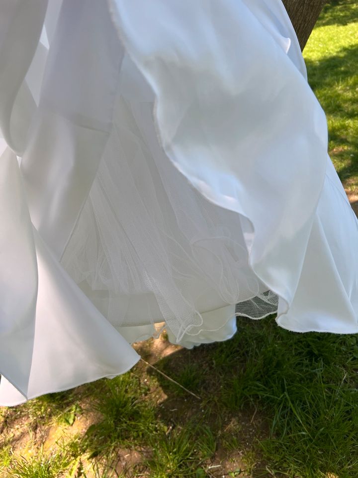 ❤️Brautkleid mit Schnürung 36/38, Reifrock❤️ in Hagen