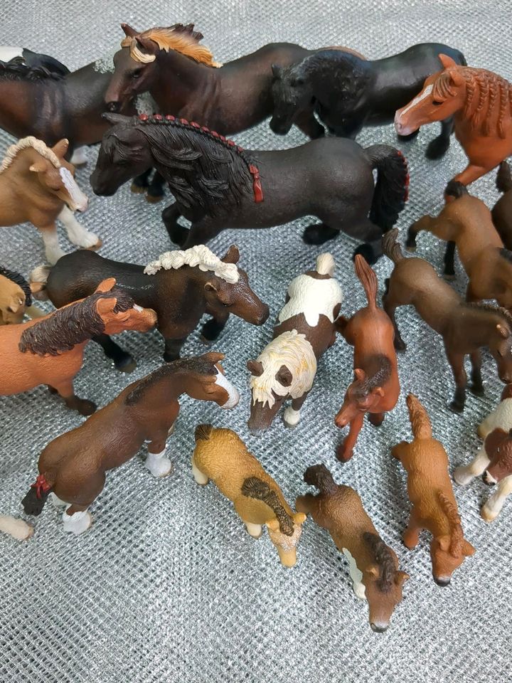 Schleich 22 Pferde in Bochum