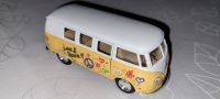 VW Hippie Love Peace Bulli Modellauto Volkswagen T1 Bus 1962 1:32 Brandenburg - Annahütte Vorschau