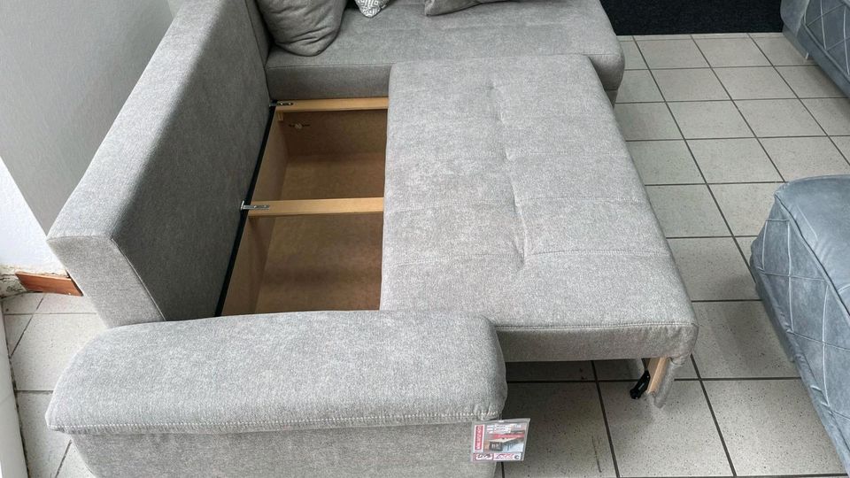 Sofa Couch grau Schlaffunktion und  Bettkasten Möbel Outlet Hütte in Georgsmarienhütte