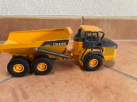 Siku Kipplaster Muldenkipper John Deer 410E Baden-Württemberg - Karlsdorf-Neuthard Vorschau