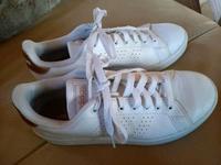 ADIDAS Sneaker Leder weiß 38,5 cloudfoam Hessen - Usingen Vorschau