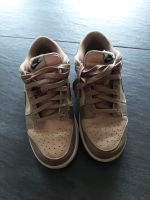 Nike Turnschuh beige Braun 38,5 Nordrhein-Westfalen - Hünxe Vorschau