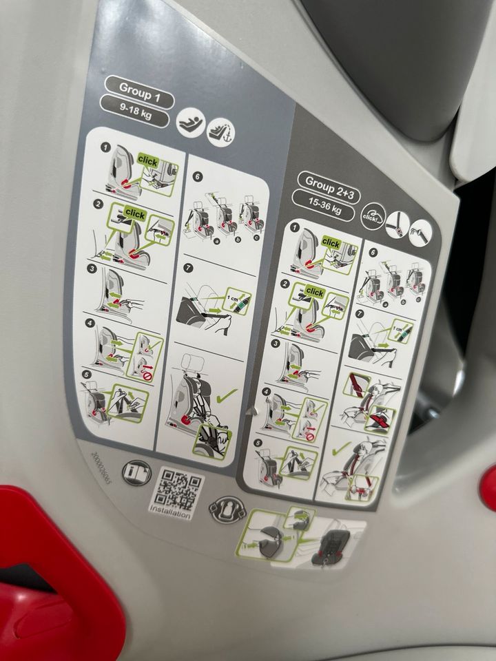 Römer britax Advansafix III SICT - Kindersitz in Anzing