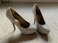 Highheels Silber Gr 36 Nordrhein-Westfalen - Herscheid Vorschau