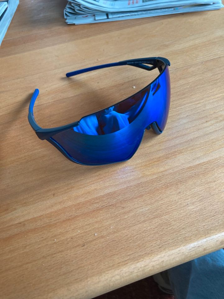 Redbull spect Pace Sonnenbrille in Hannover