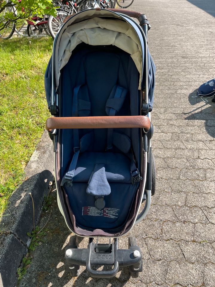 Kinderwagen Joolz Geo2 Earth Parrot Blue mit Zubehör in München