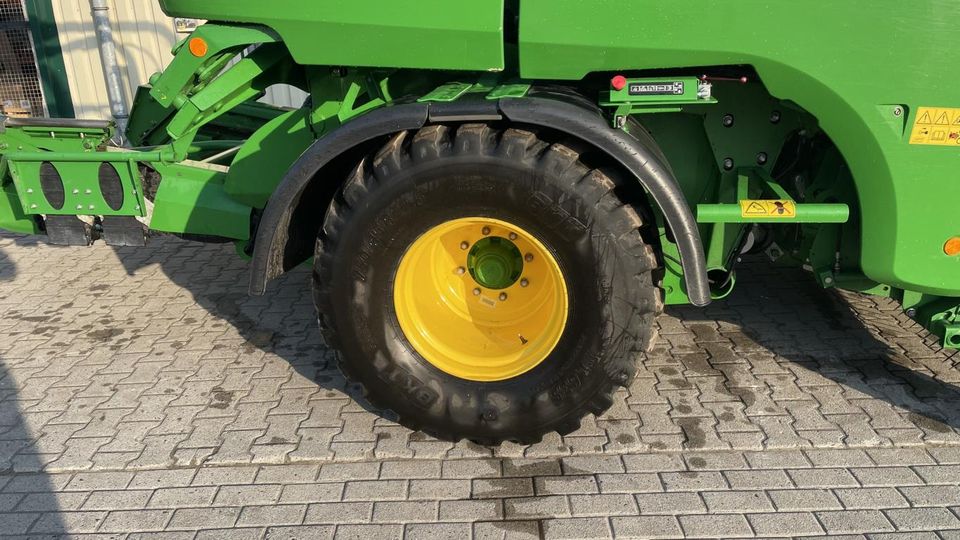 John Deere Presswickelkombination C 441 R in Aurich