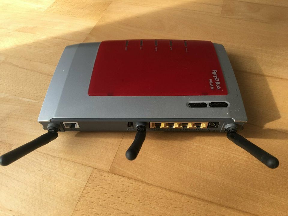 Fritz!Box 3270 v3 WLAN Router 0 in Schwaigern