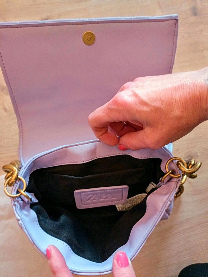 Neu - tolle Handtasche in Lavendelfarben von ZARA in Wartenberg