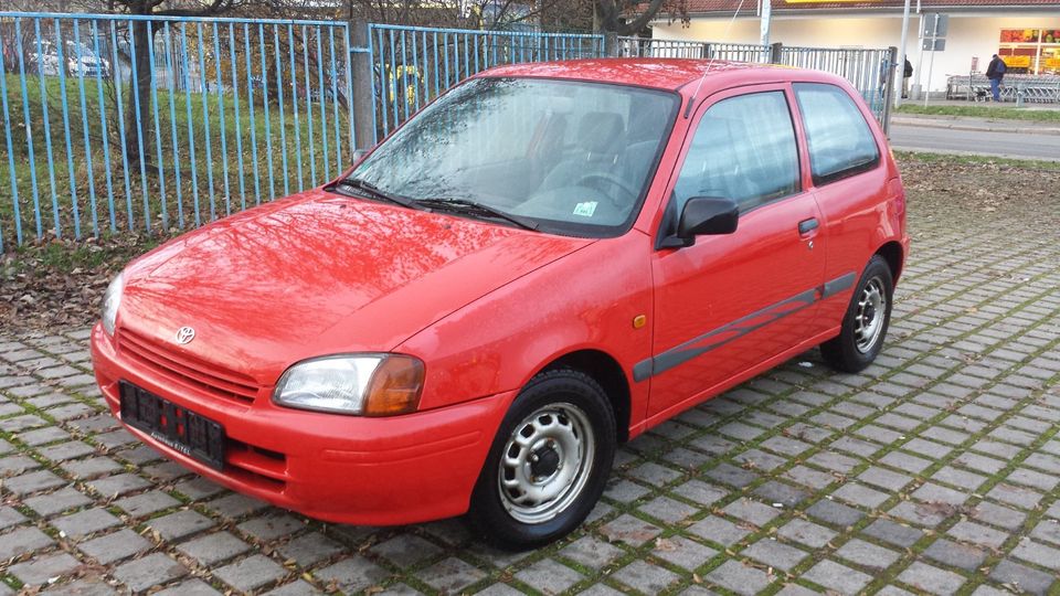 Schlachtfest Toyota Starlet P7 P8 P9 Ersatzteile Motor Getriebe in Gotha