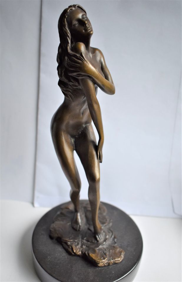 Bronze Akt nackt Frau Ballerina Tänzerin Erotika Plastik Skulptur in Mosbach