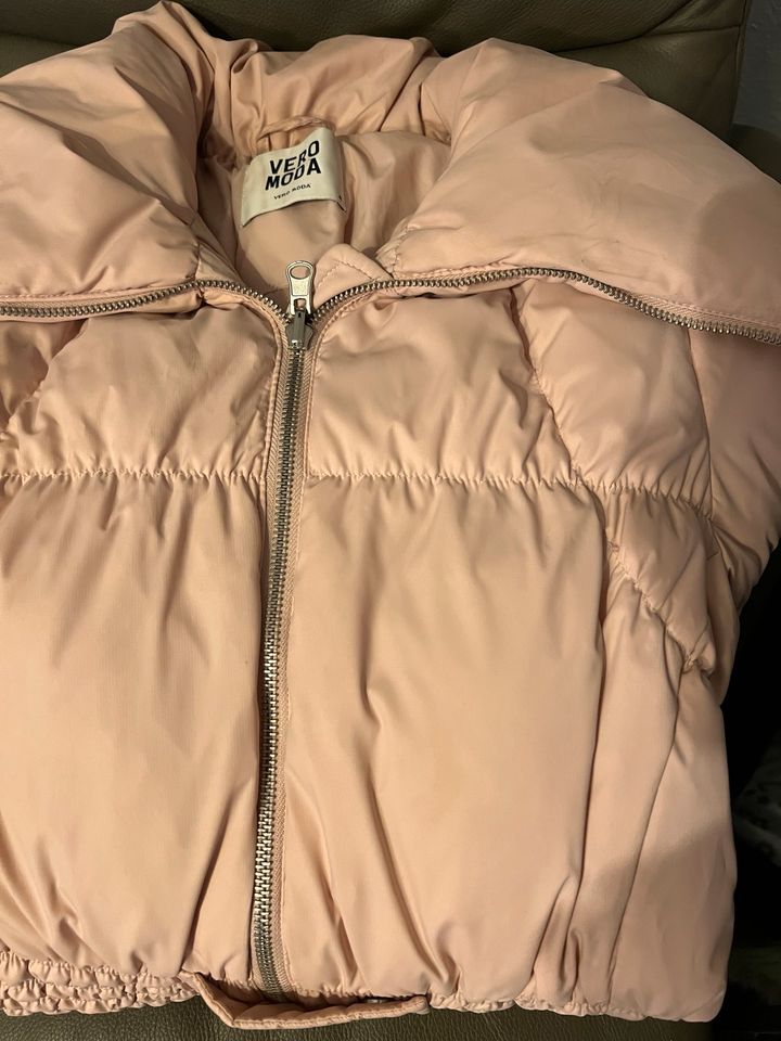 Vero Moda Mantel Jacke Daunen Gr.M in Iserlohn