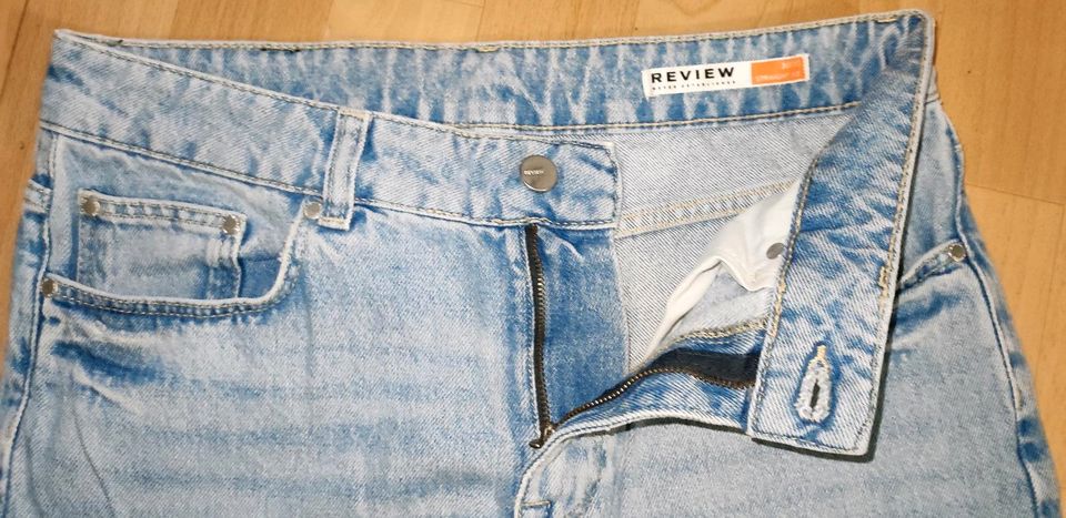 Review Jeans gr.30/30 Neuwertig in Duisburg