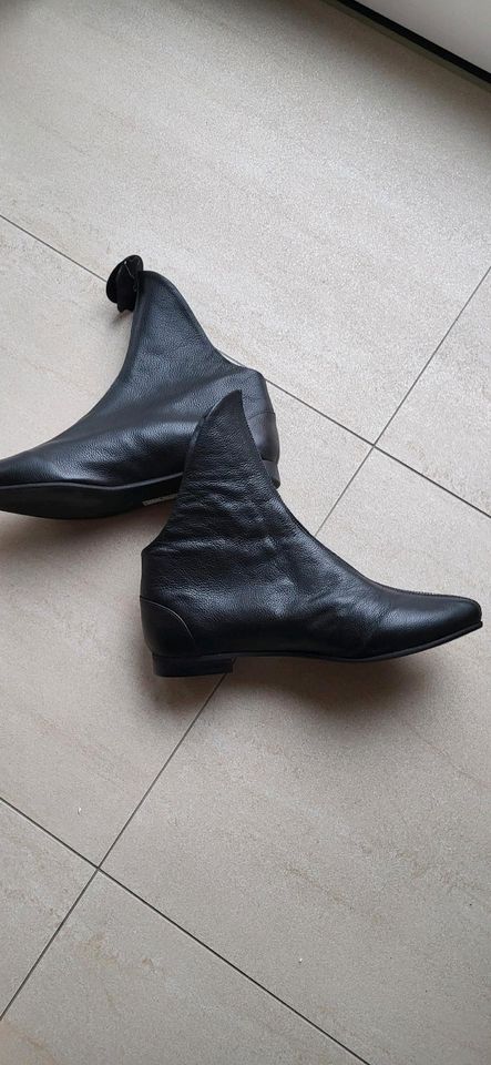 Papucei Schuhe Sommer Stiefelette Sandra Leder Gr. 41 NEU in Wermsdorf