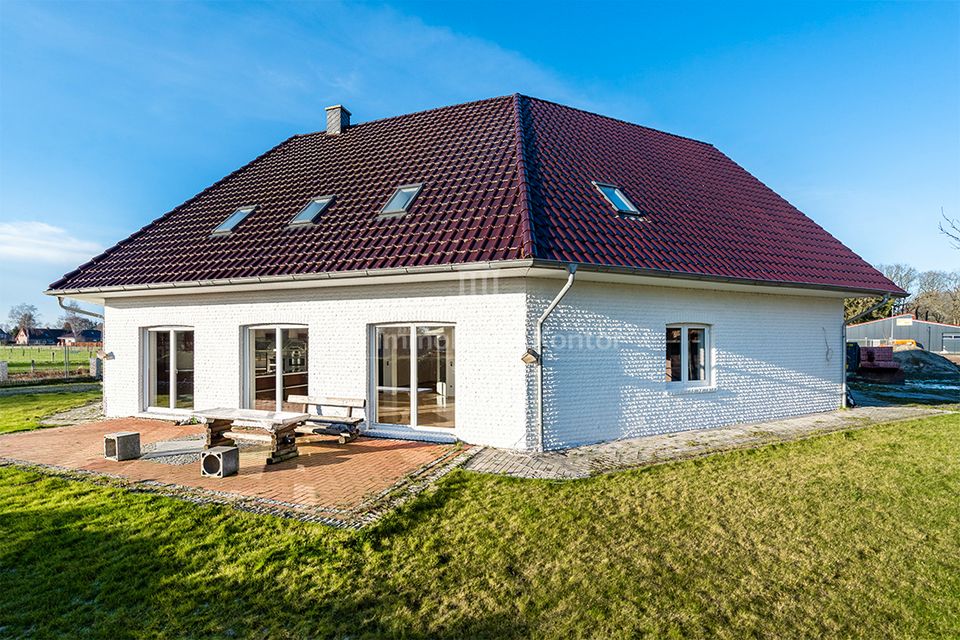 Blomberg! Großzügige Villa mit hochwertiger Ausstattung in ruhiger Wohnlage! in Blomberg