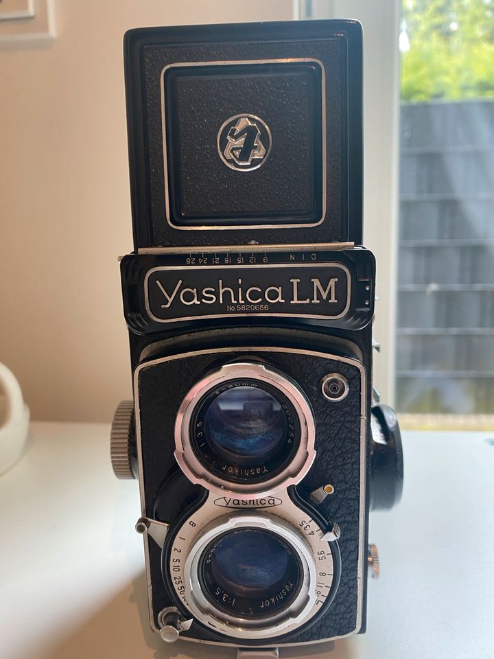 Schöne Yashica LM Kamera in Hamburg