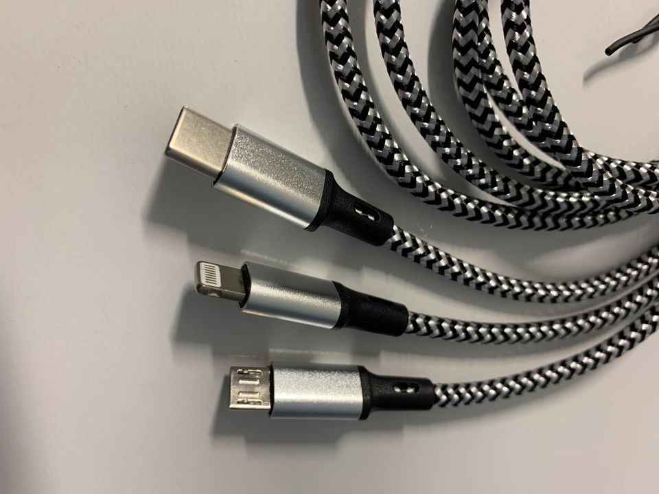 Universal Ladekabel 3in1 für Apple, USB-C, Micro-USB robust in Langen (Hessen)
