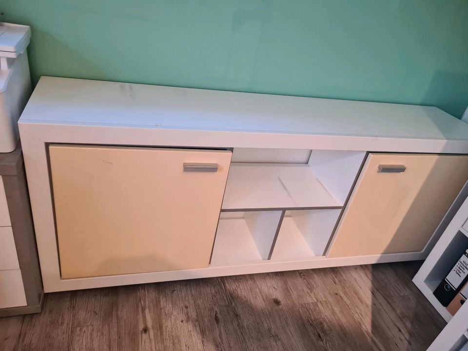 Sideboard/ Schrank / TV Wand/ Kommode/ Hochglanz in Kaisersbach