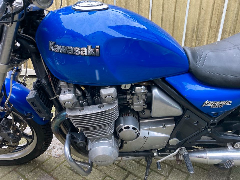 Kawasaki Zephyr 1100 aus 4-1993 läuft und fährt TÜV 7-2025 in Bochum