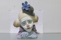 VINTAGE LLADRO TRAURIGER CLOWN NARRENKOPFFIGUR FIGUR 5130 27cm Niedersachsen - Frankenfeld Vorschau