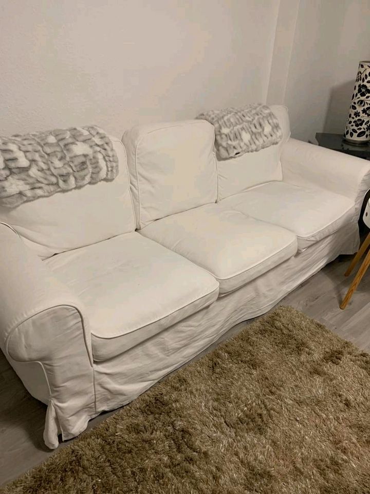 Weiße Couch mit Stoffbezug, top gepflegt in Essen