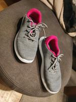 Giesswein Sneaker/ Barfußschuhe Gr. 40 kaum getragen Bayern - Anzing Vorschau