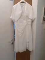 Brautkleid /Standesamt top wie neu Gr 42/44  mit Zubehör Nordrhein-Westfalen - Mönchengladbach Vorschau