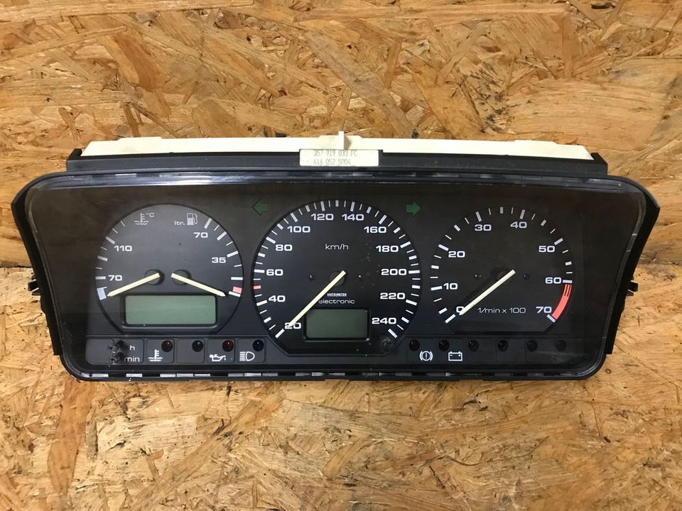 VW Passat 35i b3 – Kombiinstrument 357919033FC / 216.169 km in Stadtoldendorf