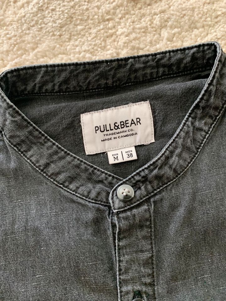 Langarm Hemden Hemd wie neu Jeanshemd Baumwollhemd Pull & Bear in Potsdam